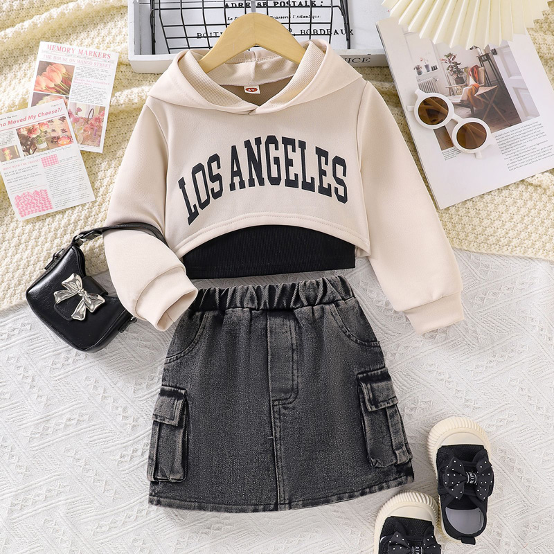 Girls skirt set