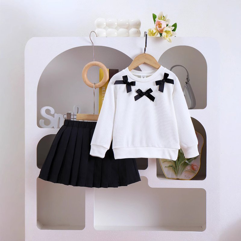 Girls two-piece suit